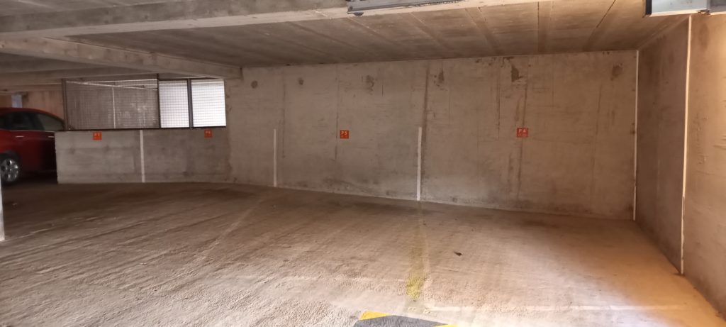 BEL APPARTEMENT 2 CHAMBRES – SPACIEUX FACE MER PARKING PRIVE